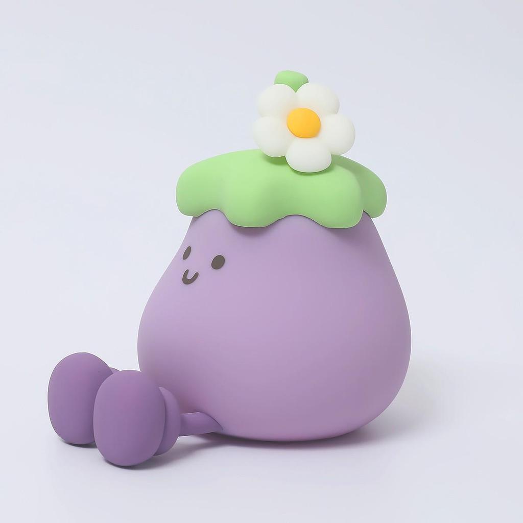 Whale Pat Pat Silicone Night Light - Color-Changing Sleep Aid and Eye Protection for Bedroom Ambiance