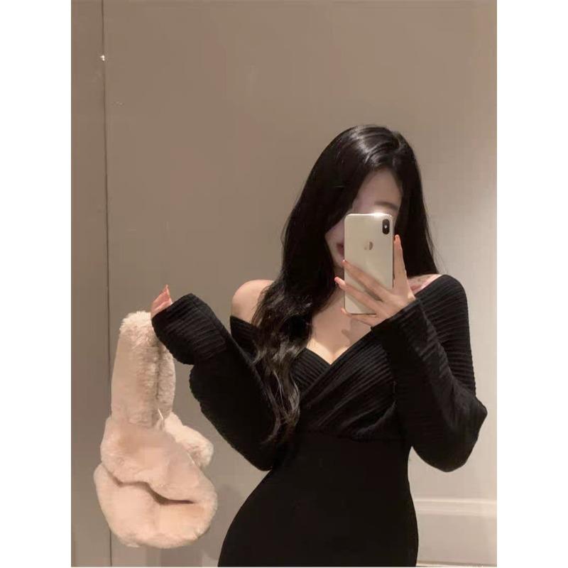 Chic Design Sense Niche Skirt Temperament Muse Fan High Sense Skinny Sexy Knitted Dress Women's Autumn and Winter