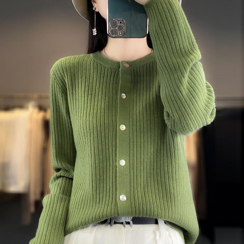 

Кардиган из рубчатого трикотажа с круглым вырезом и бархатными длинными рукавами для осени и зимы XL [62.5-67.5 kg]