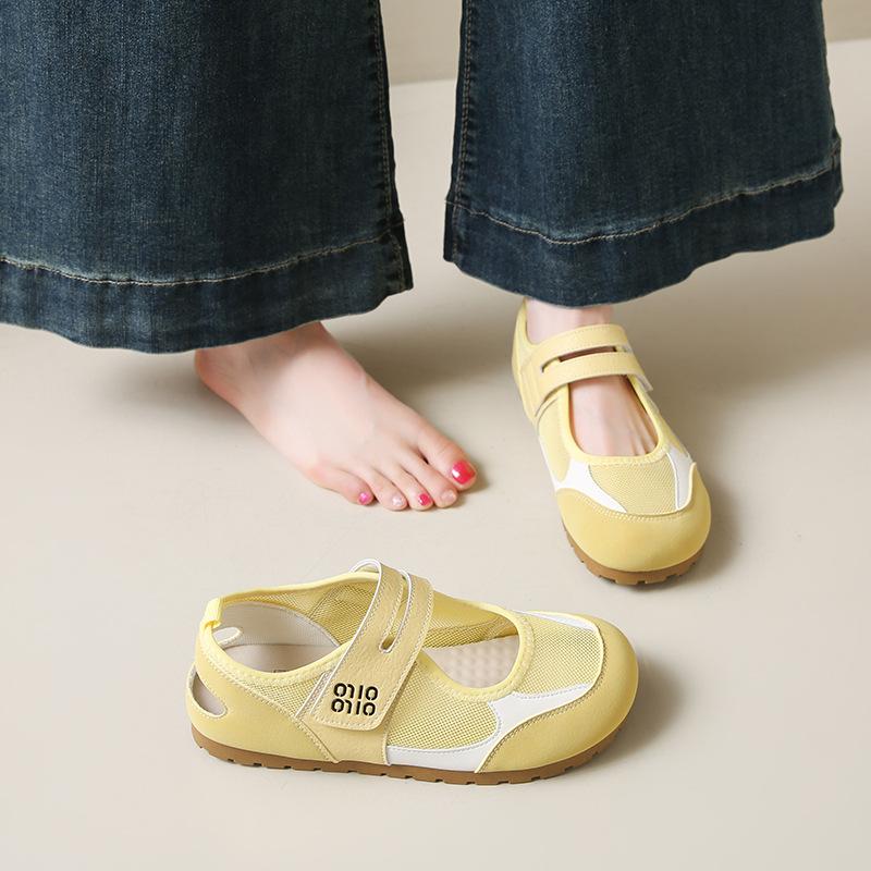 Yellow lightweight and non-slip thick-soled sports sandals women's 2025 new summer wear heightening soft-soled bag head sandals