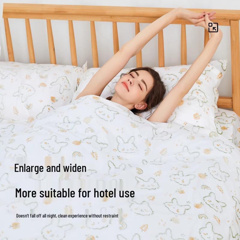 Disposable Four-Piece Bed Set: Bed Sheets, Duvet Covers, Pillowcases, and Quilt Covers - Thick, Anti-Dirty and Portable for Hotels and Travel.