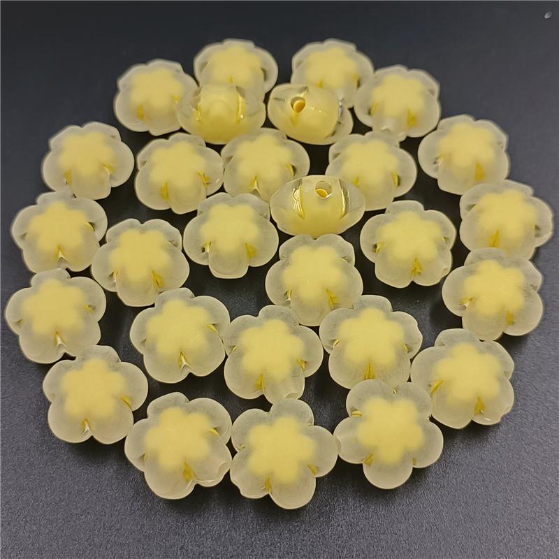 Velkoobchodní Průhledný Matný Květ Přívěsek pro Výrobu Šperků DIY Pro Náhrdelník Náramek Sendvičové Korálky 10ks 17*11mm korálky