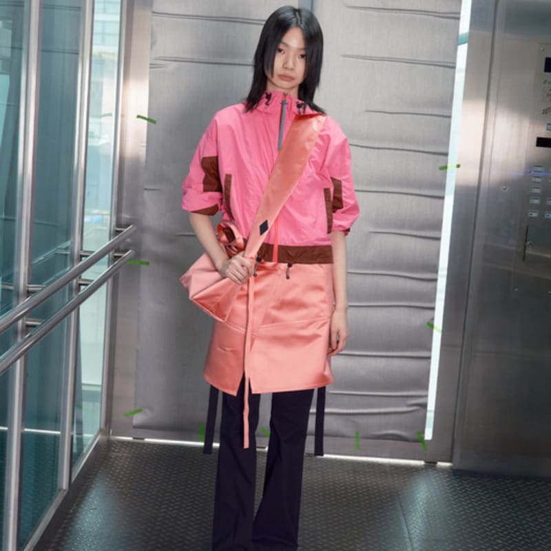 

Фартук-юбка Руки Глаза Сердце в розовом цвете OS