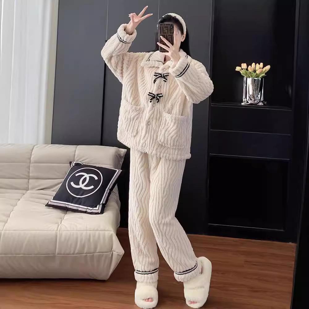 Women's Thickened Winter Coral Fleece Pajamas: Fleece-Lined Bow Knot Cardigan Set for Indoors and Outdoors