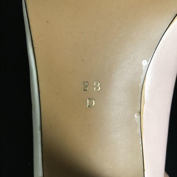 Vintage 90s Made in Japan Burberrys Pointed Toe Pumps Size 23.0 D Ivory Beige Shoes Pumps(USED)