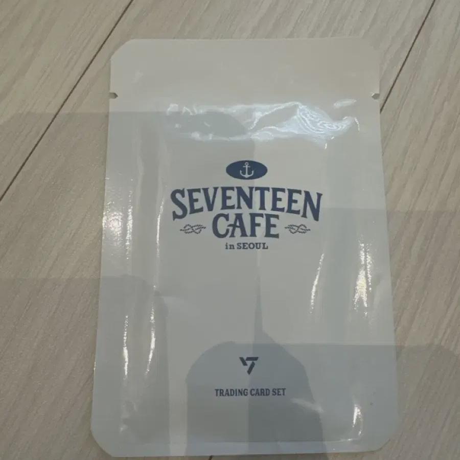 

Seventeen Cafe Sealed Kard Set