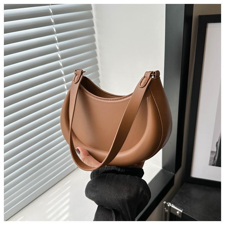 Minimalist Style 2024 Spring Small Shoulder Bag With Inner Zipper Pocket