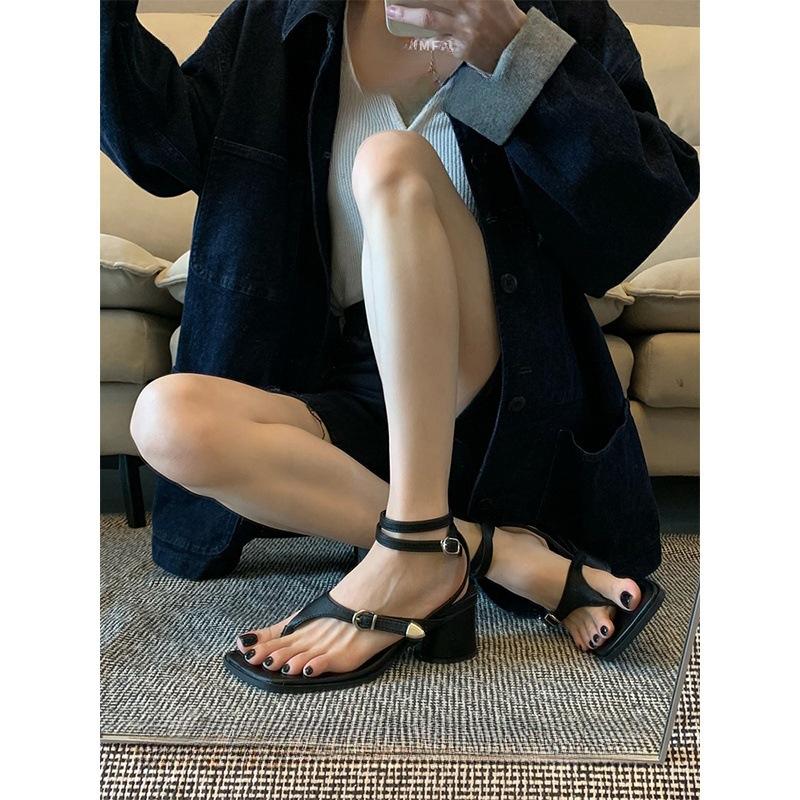 Roman Square Head Pinch Foot Herringbone High-heeled Sandals Women's 2025 New Summer Thick Heel One-word Buckle with Toe Women's Shoes