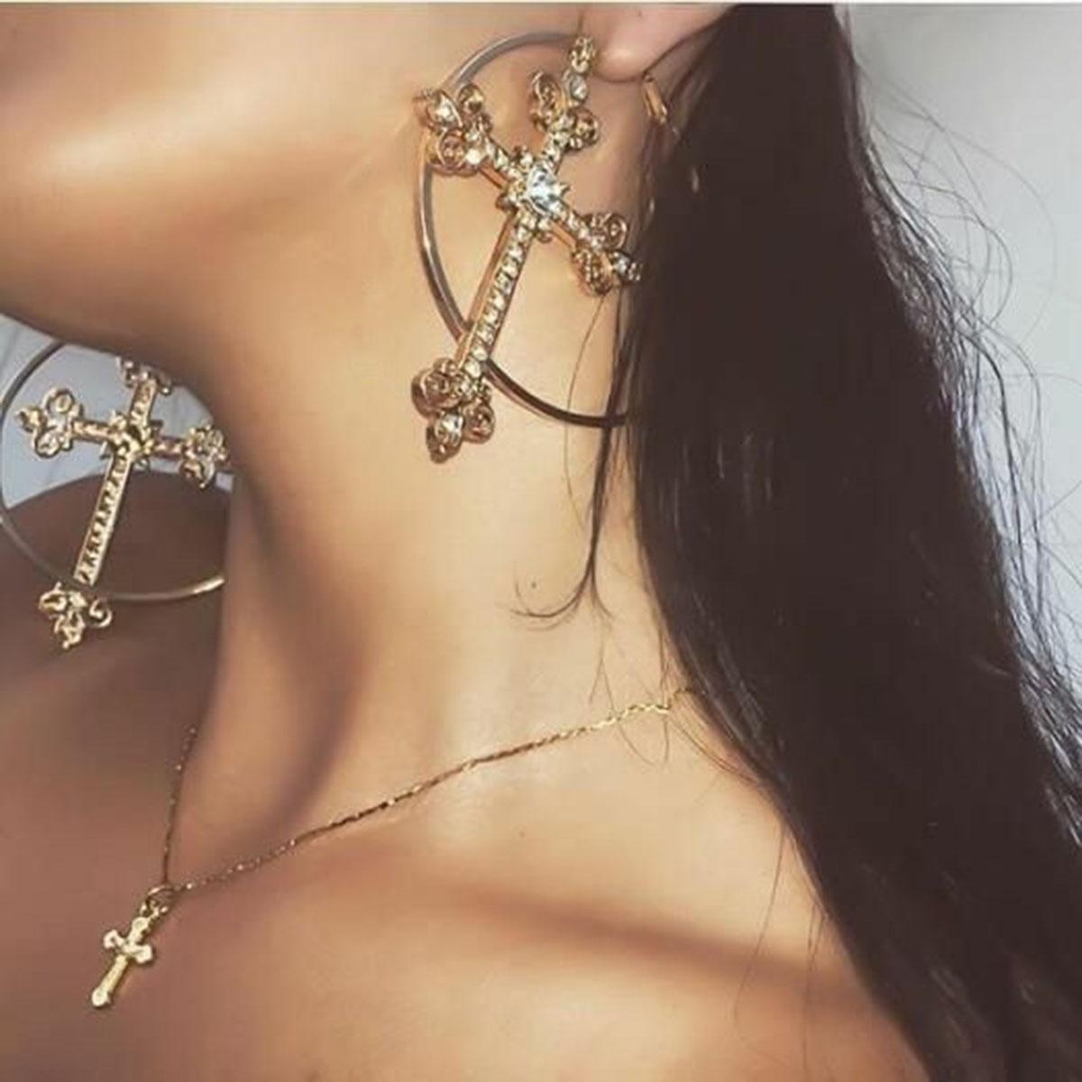 2000s Accessories Bling Crystal Cross Hoop Earrings Punk Aesthetic Luxury Korean Fashion Earring for Women Punk Jewelry Cool