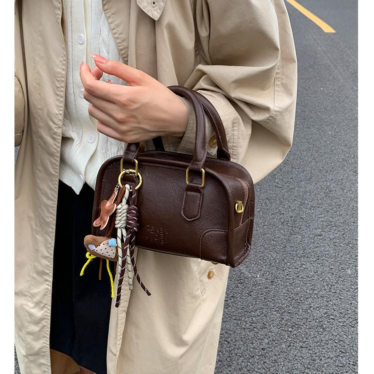 Women's Retro Fashion Crossbody Bowling Bag - Winter 2025 Trendy Niche Shoulder Bag