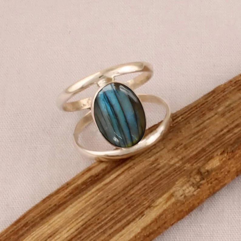 925 Silver Ring, Labradorite Oval Gemstone Handmade Designer Ring, Statement Ring, Gift For Her, Bezel Ring, Anniversary Ring