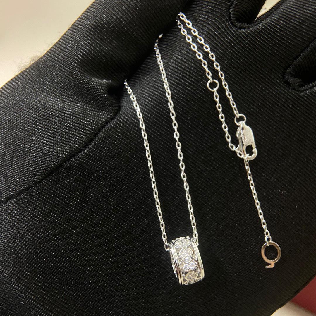 

Kirin 2025 Classic Half Diamond Gourd Necklace