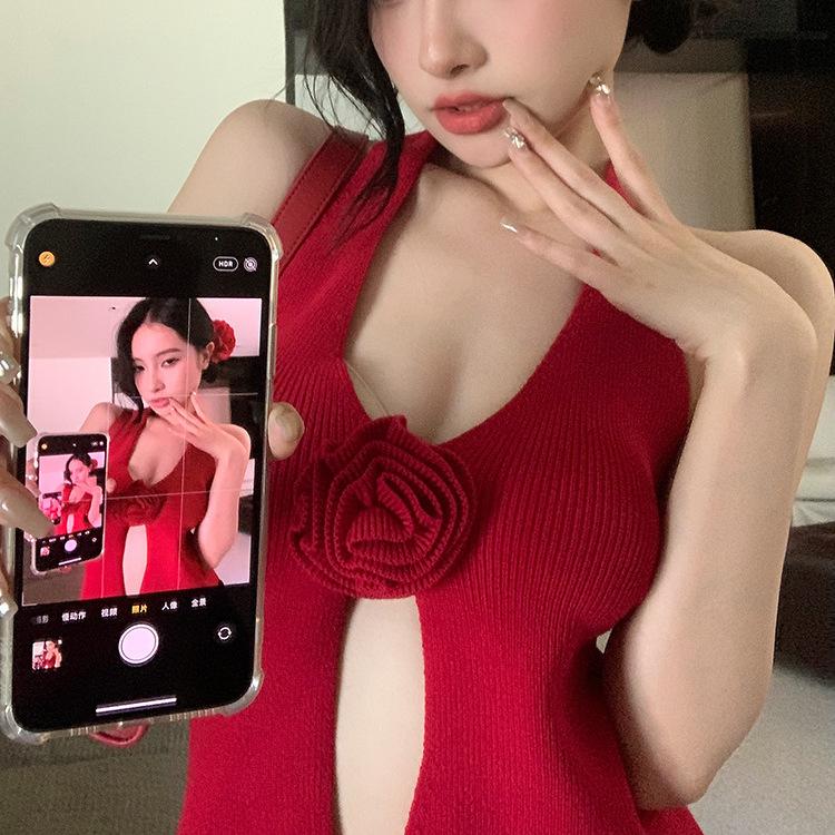 Three-dimensional flower knitted neck sling vest women's summer v-neck sweet hottie sexy red back top