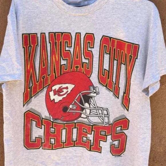 1995 Kansas City Chiefs Big Helmet Football NFL Unisex T-shirt Reprint KH17559 Unisex T-Shirt S