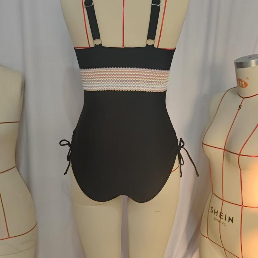 1011 European and American sexy gang V-shaped one-piece swimsuit swimsuit bikini lace-up color scheme women's swimsuit