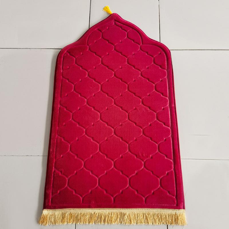 Soft Worship Kneel Travel Prayer Rug Non-slip Prayer Mat Flannel Carpet for Muslim Ramadan Embossing Floor Carpets Portable
