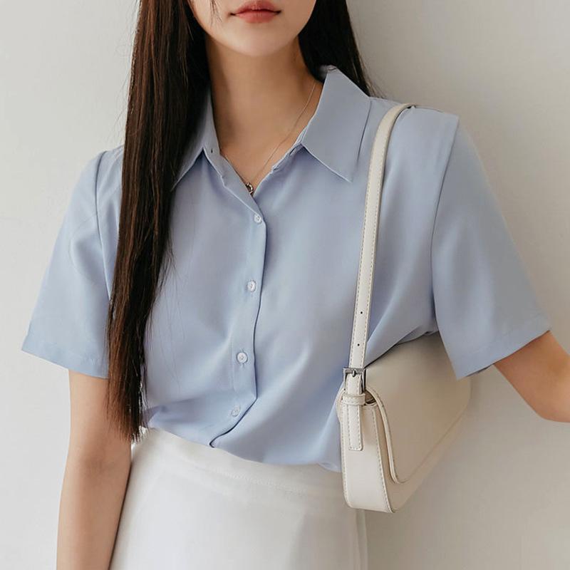 

Женская облегающая однотонная летняя блузка с французской драпировкой Small синий