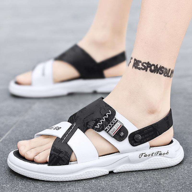 Nové sandály pro pánské letní módní plážové boty Dvojúčelové protiskluzové vnější oblečení Trendové pantofle pro mládež pro volný čas pro muže