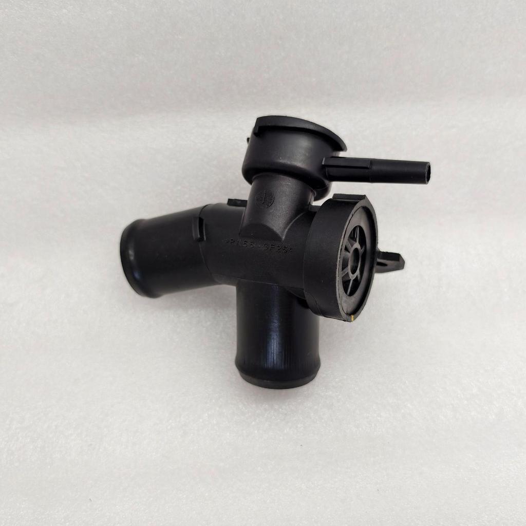 21501-9HA0A 21517-JN20A Radiator Water Hose Connector for Nissan Teana