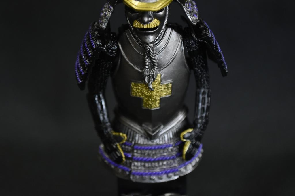 Meister Japan Rüstungs-Serie A Nobunaga Oda Samurai-Rüstung Figur Ausstellungsmodell