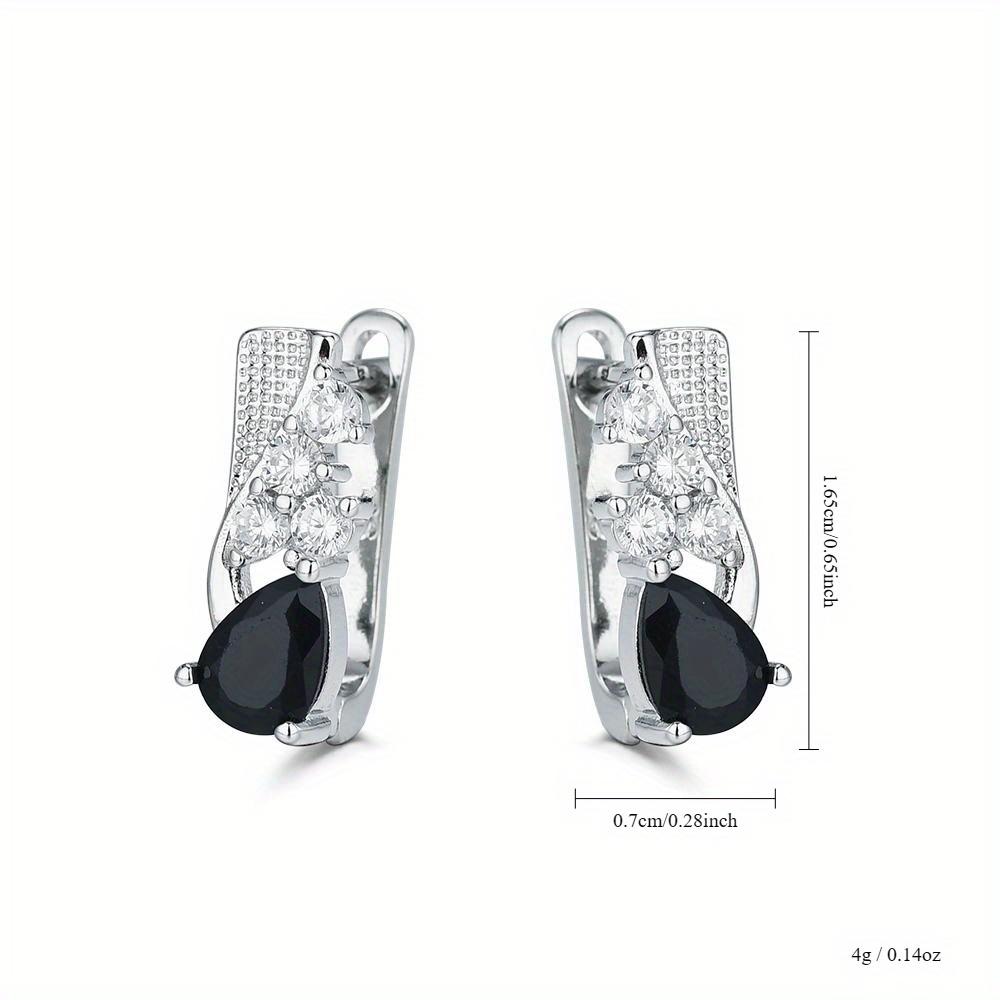 Black Awn Black Stone Earrings