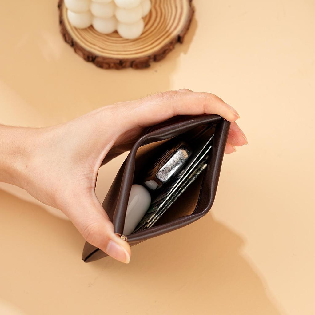 Lipstick & Accessories Pouch: Portable, Snap-Close, Large Capacity for Travel