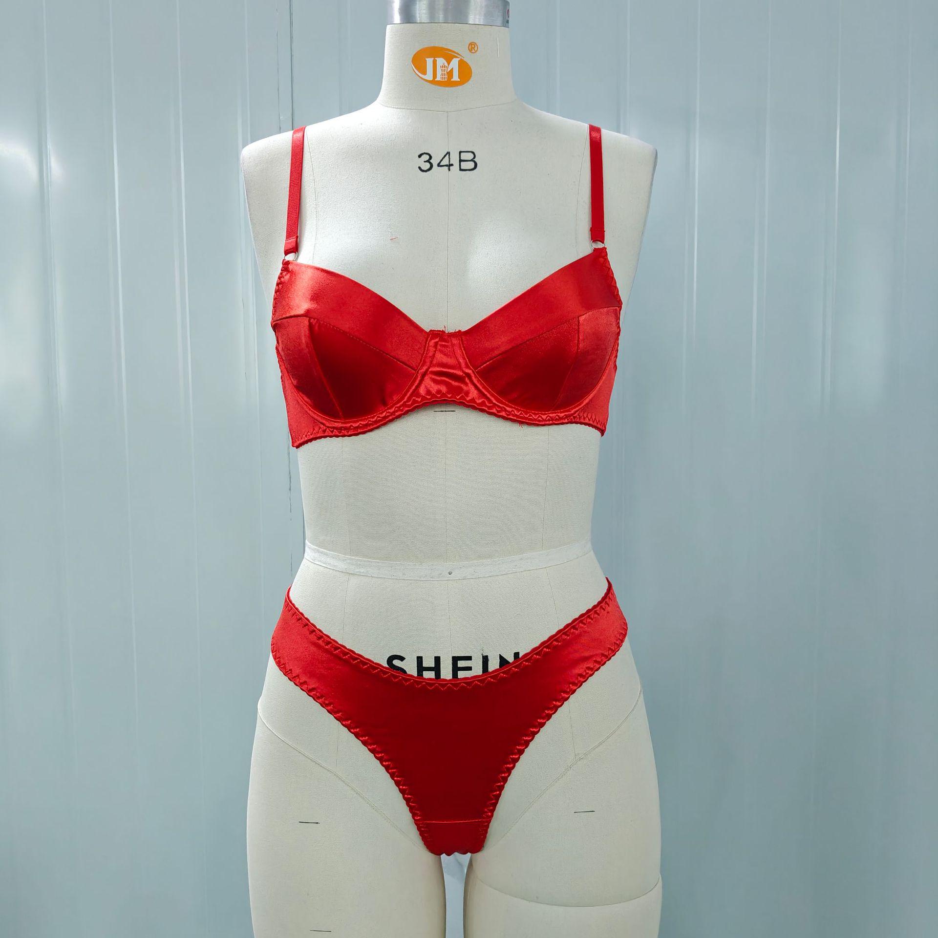 

Роскошный атласный комплект бюстгальтера и трусиков во французском стиле с поддержкой на косточках M красный