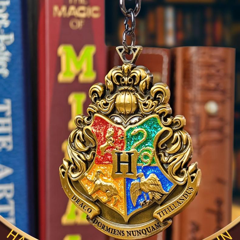 Children's pendant badge zinc alloy keychain American accessory key Genuine keychain, embossed badge