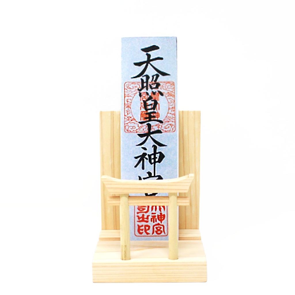 Shinto altar with torii gate, crafted by artisans, perfect for storing talismans, amulets, and other items. Modern and simple, this Japanese cypress