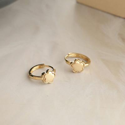 Glossy Earrings Floral Earrings Simple and Atmospheric Sweet Style New Style