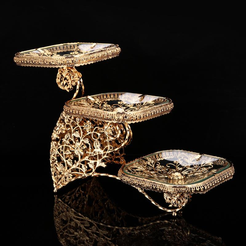 

Многоярусная фруктовница в европейском стиле: Элегантный декор для гостиной или кофейного столика, идеально подходит для закусок и свадеб.