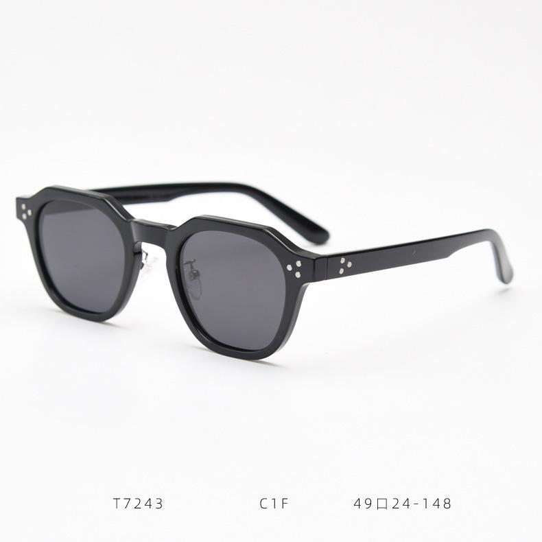 Trendy Women's Retro Round Frame Anti-UV Sunglasses