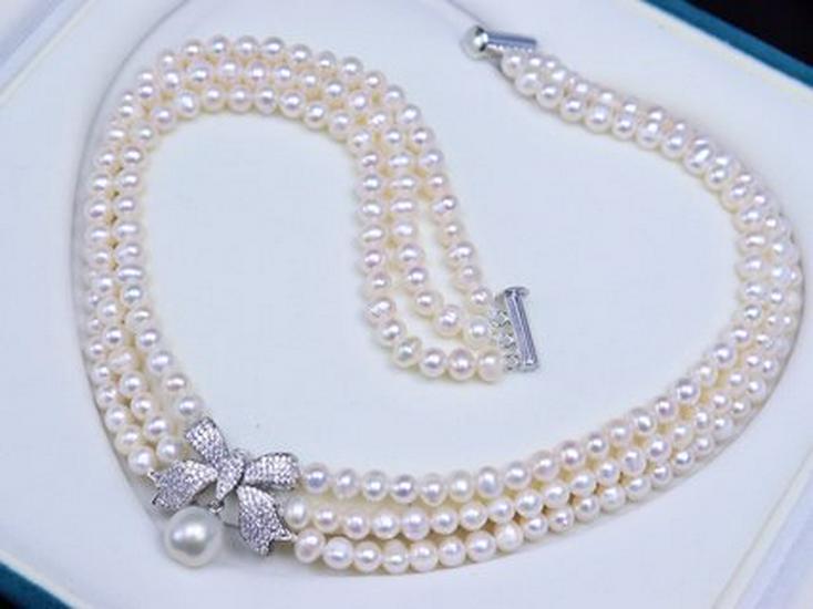 Goddess Style Natural Freshwater Pearl Bow Necklace - Women's Elegant Jewelry