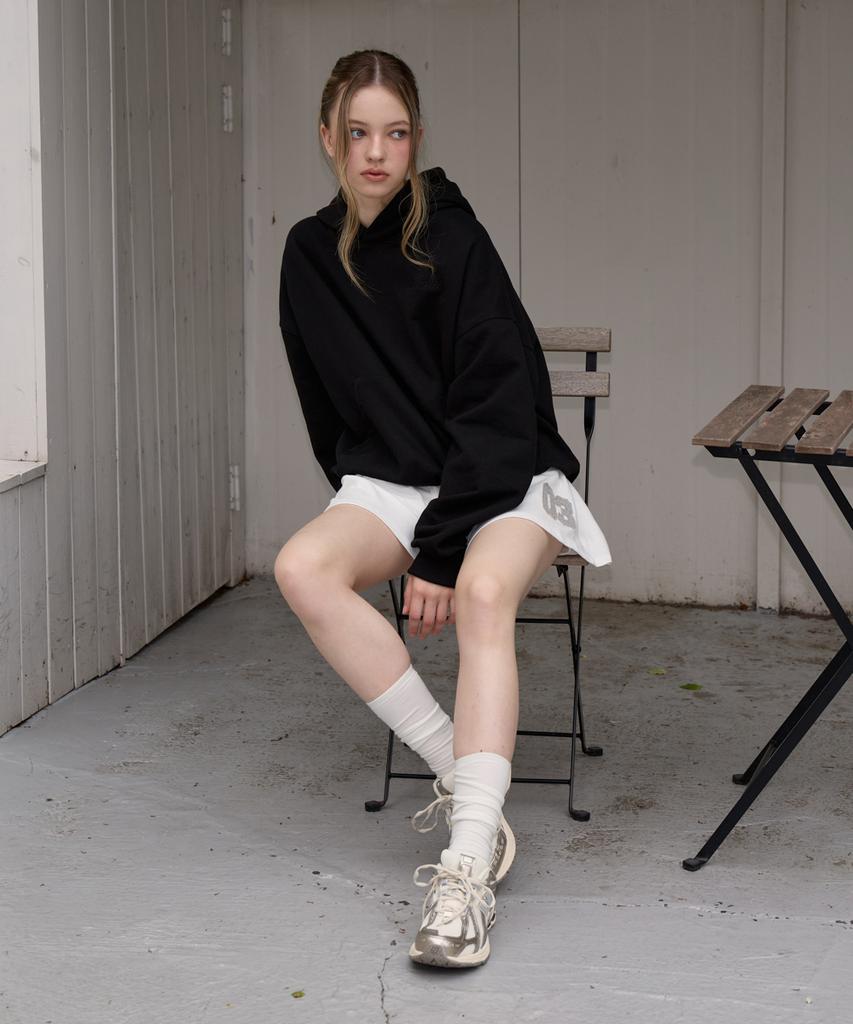 Rosefranz Back Rose Embroidery Hoodie [Black]