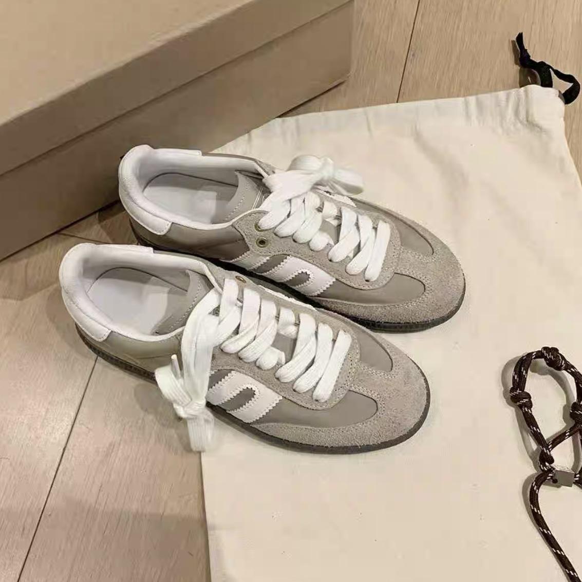 

2025 Весна/Літо Гарячий стиль Douyin Німецькі білі тренувальні кросівки на низькому підборі: Зручне повсякденне спортивне взуття для студентів 40 хакі