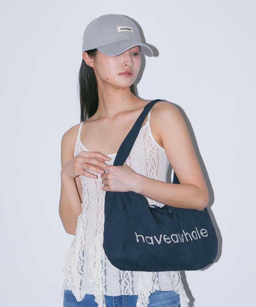 Haebeueoweil Haveawhale Label Cap (Lg)