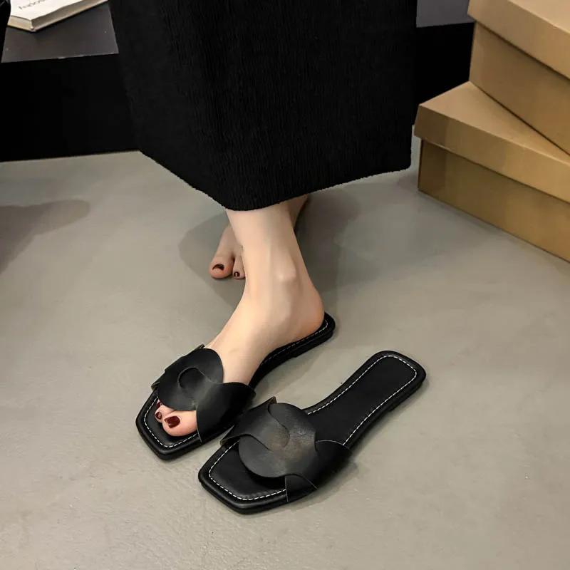 Fashion Women Flat Slippers Outdoor Trend Beach Sandals Casual Comfortable Slippers Lightweight Brand Design Shoes Women Slides Women