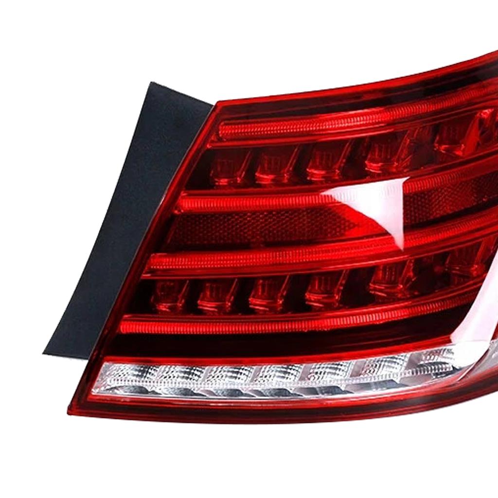 Right LED Outer Rear Tail Light Brake Lamp 2129060203 2129060857 2129060803 For Mercedes E-Class W212 2013 2014 2015