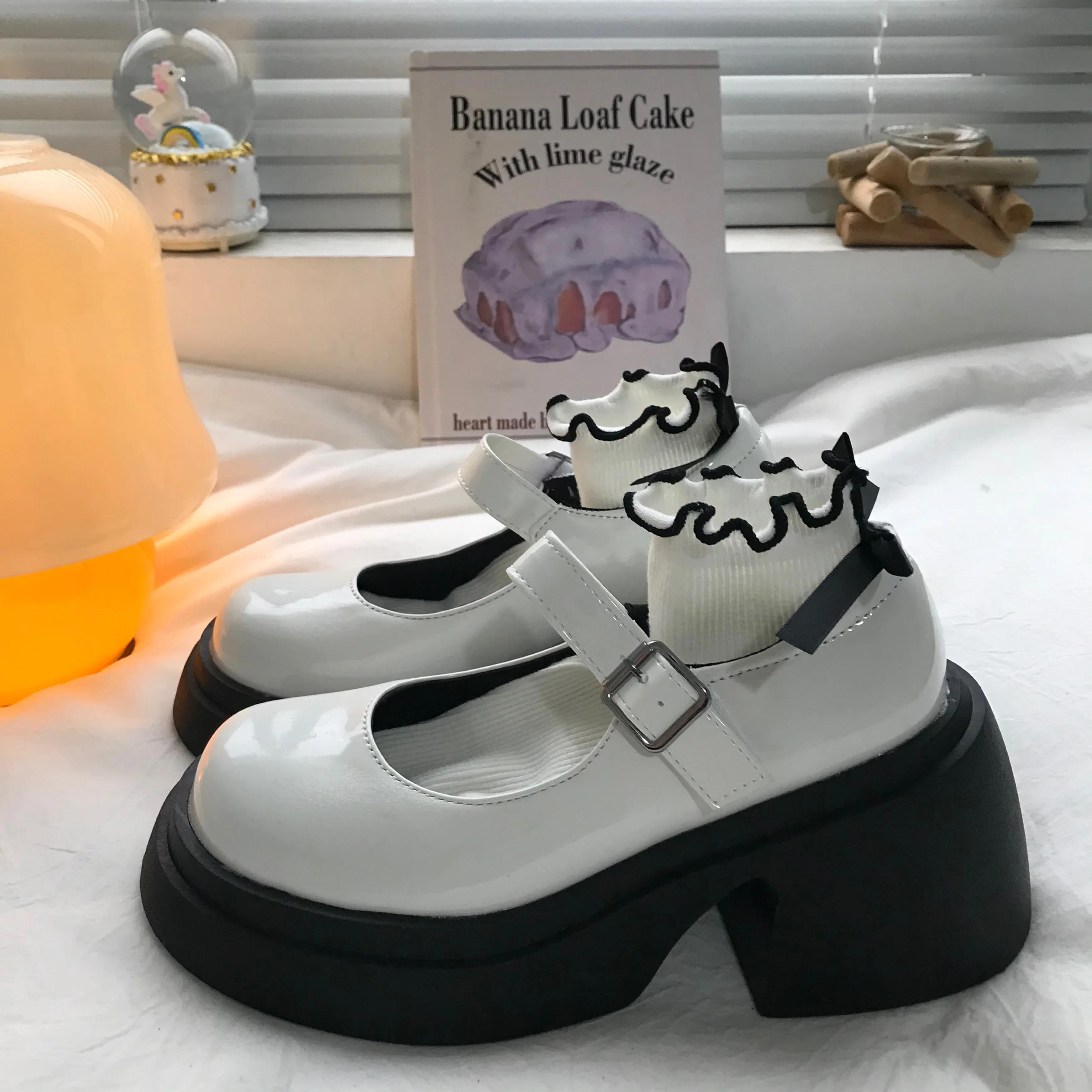 

Туфли Мэри Джейн на платформе 2025 Новая женская обувь Женские туфли на толстом каблуке Модные уличные туфли Лолита Круглый носок Ремешок на щиколотке Туфли-лодочки 35 бежевый