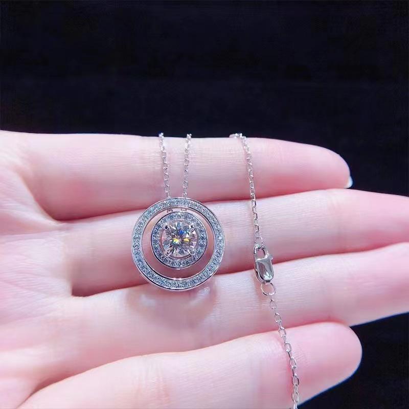 2024 Moissanite Inlaid Round Carat Necklace for Women - High-End Light Luxury Clavicle Chain Jewelry