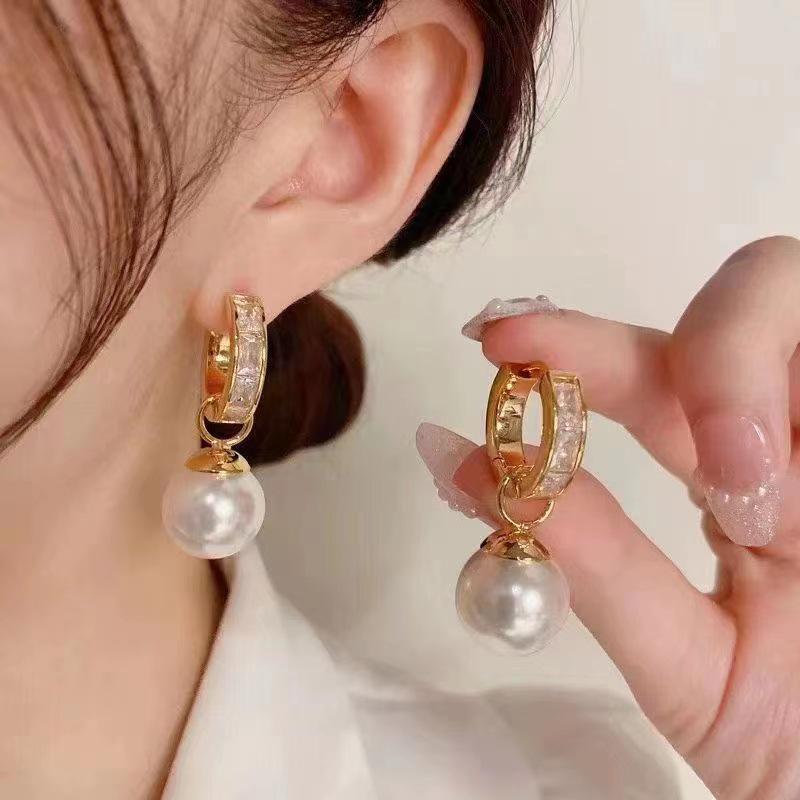Pearl Zircon Ear Cuffs: Versatile Women's Fashion Earrings