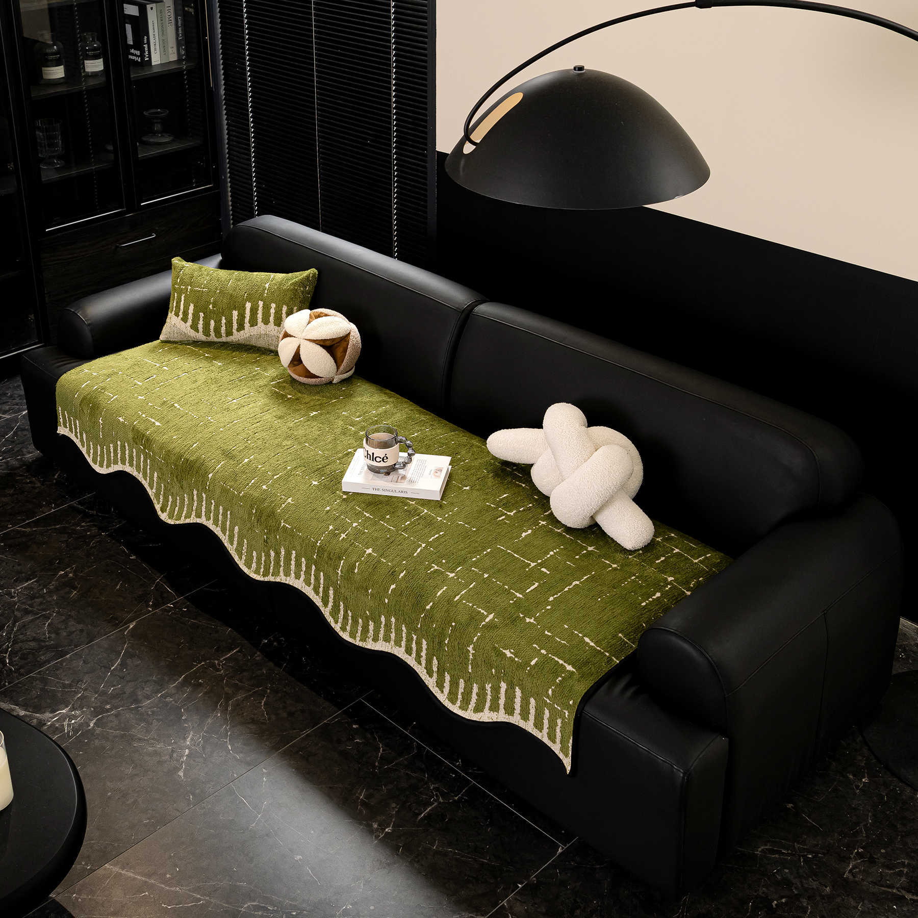 

Autumn And Winter Sofa Cushion Light Luxury Style High-End Sense Living Room Non-Slip Leather Sofa Cover Towel Universal In All Seasons New Model 70*70cm