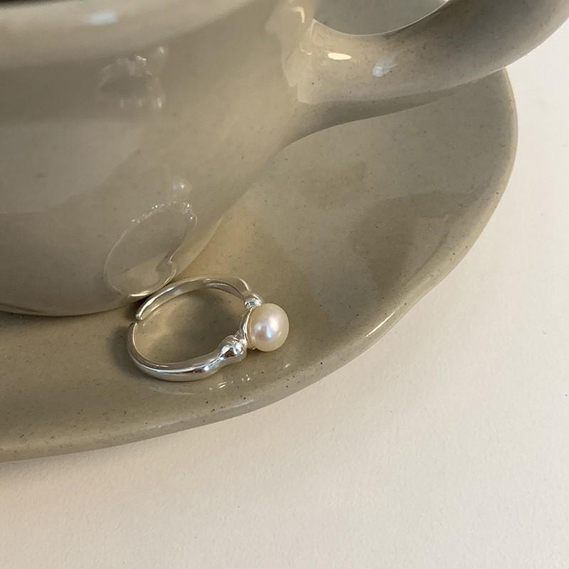 925 Chic Sterling Silver Ring With Sparkly Zirconia Stones For Unique Accessories Womens