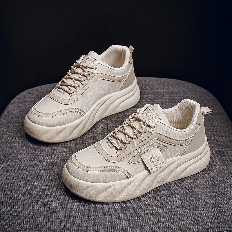 Autumn little white shoes new female students platform heightening sports board shoes casual street shot XFC01