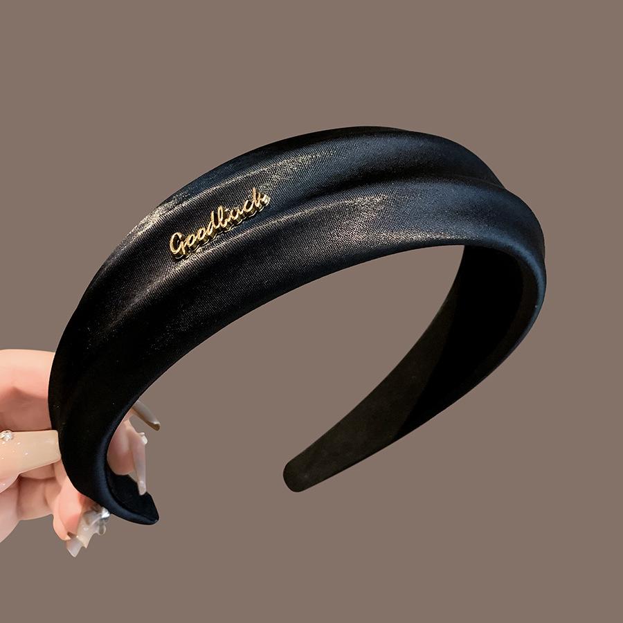 

Корейский стиль 2025 Роскошная атласная повязка на голову: Модный и универсальный аксессуар для волос чёрный