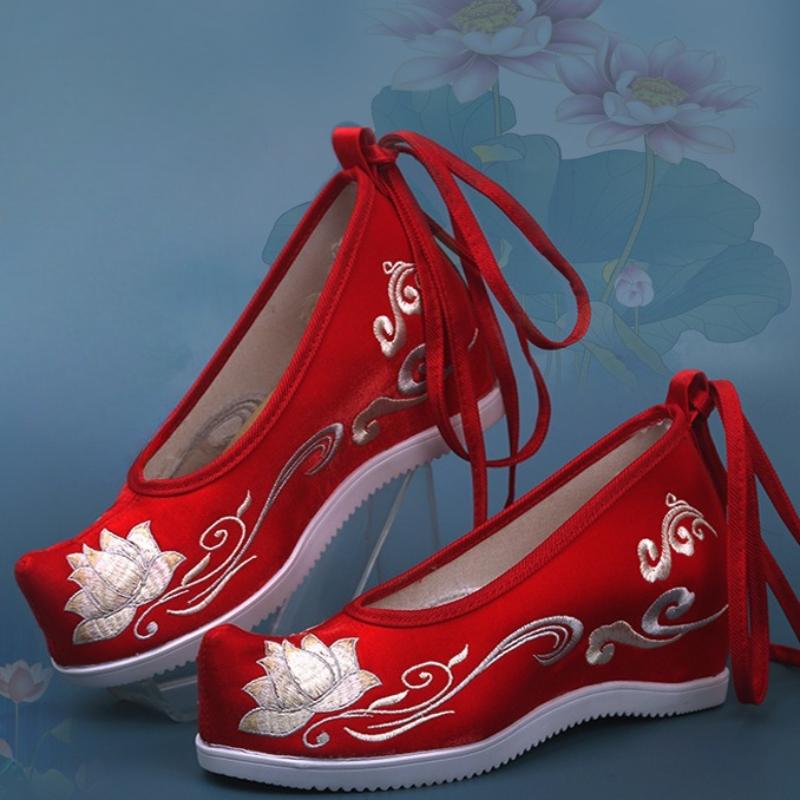 Hanfu Women's Shoes Ancient Dress Embroidery Slope Heel Bow Inner Height Spring Single Shoes
