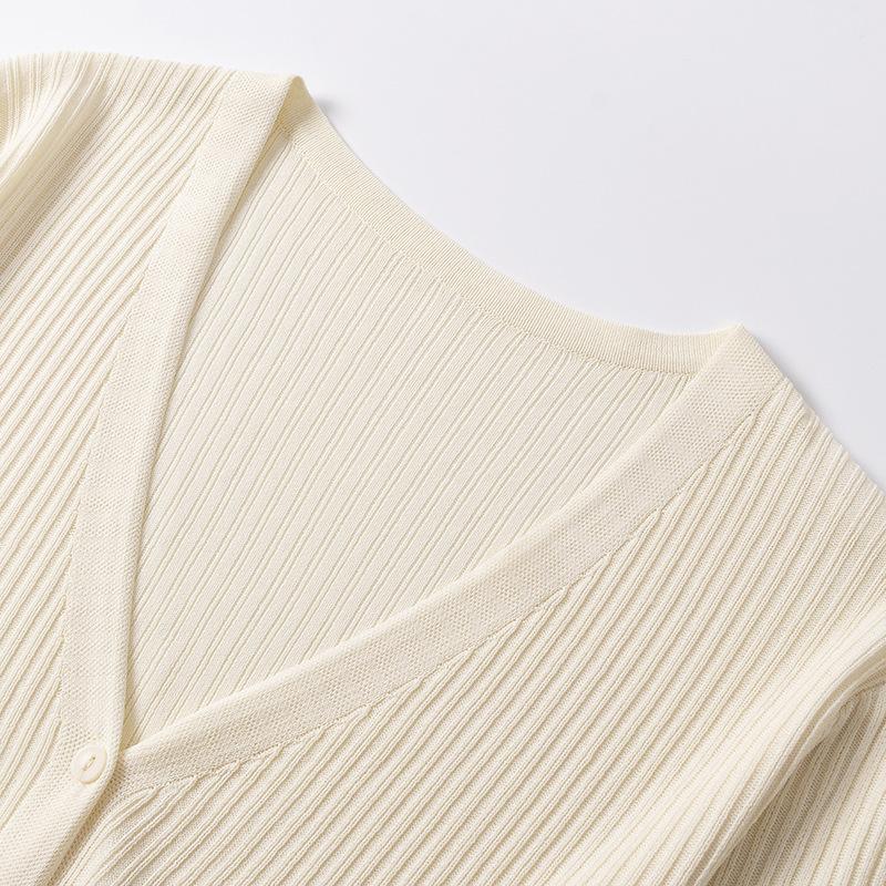 Frühling und Sommer Damen-Strickjacke, dünne Strickjacke, Eisseidenbluse, Sieben-Minuten-Ärmel außen, V-Ausschnitt, lockeres Sonnenhemd