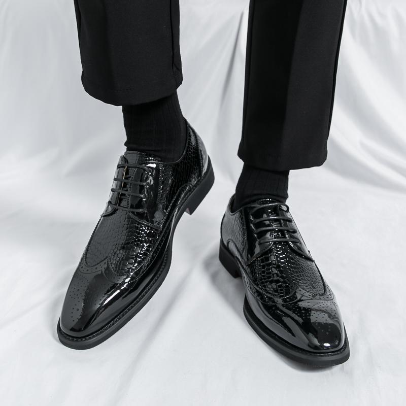 Men Brogues Wedding Dress Dance Shoes Black Brock Carved Leather Shoes Business Formal Shoes Tuxedo Prom Blazers Shoes Large Size