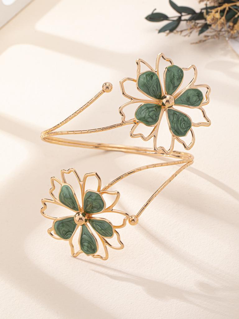 Natural Fashion Personality Exaggerated Irregular Pattern Hollow Flower Bracelet Feminine Temperament Versatile Armband