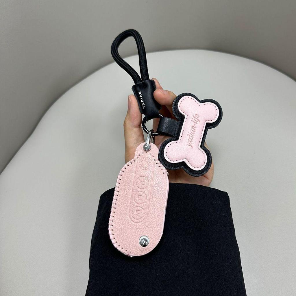 Wuling Bingo Plus Key Cover for 25 Models, Hongguang MINI, and Baojun Yue - Macaron Style Car Shell Buckle